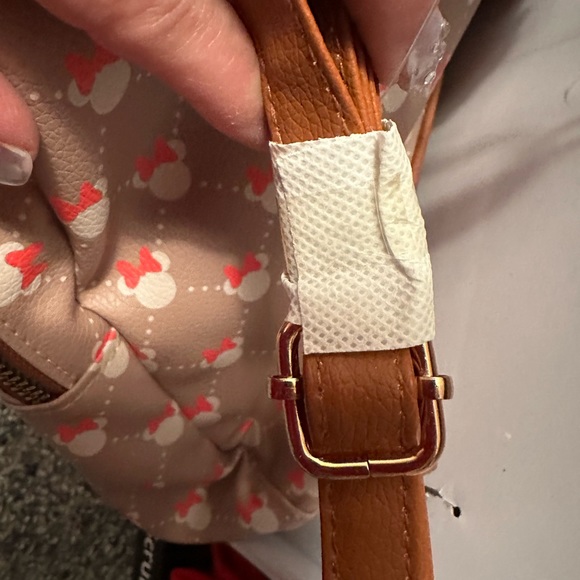 NWOT: Minnie Mouse backpack - Picture 6 of 11